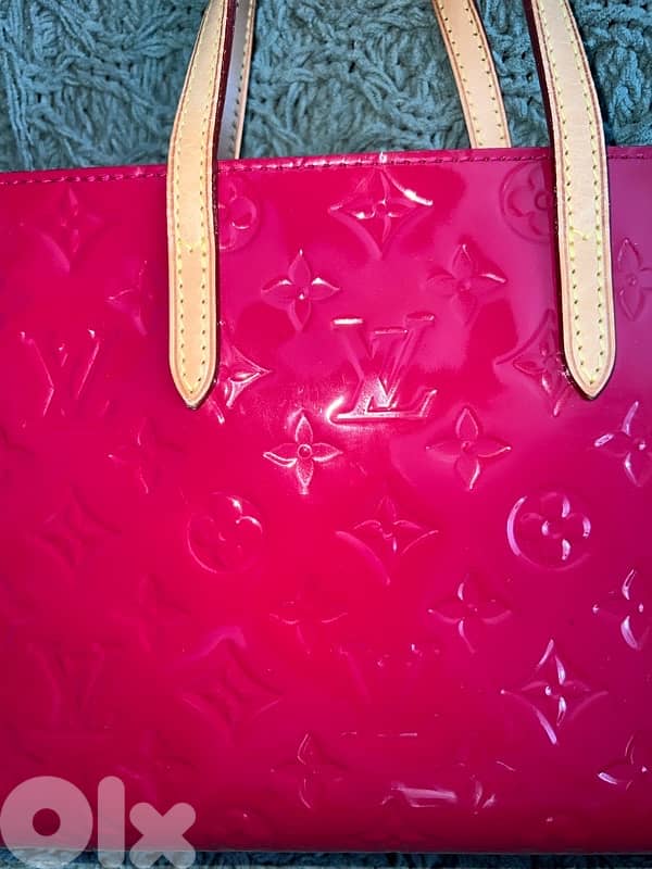 Louis Vuitton Purse 18