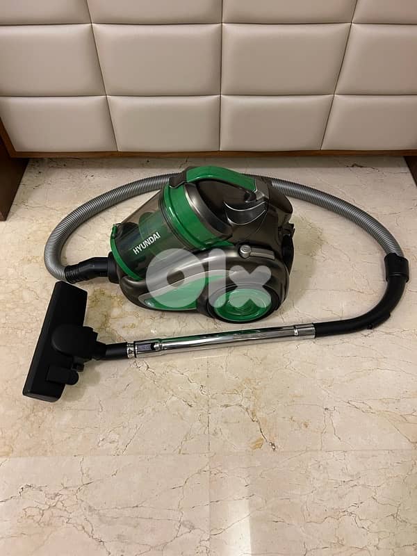 Hyundai vaccum cleaner 1