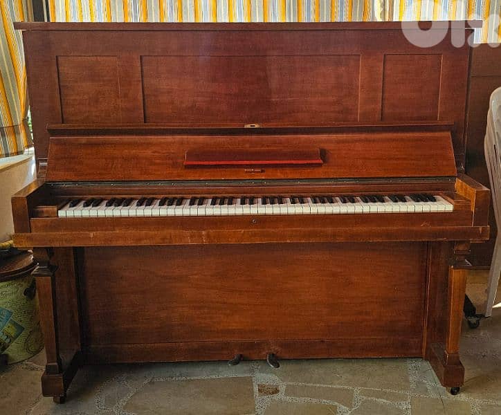 Piano Steinway brown colour used year 1911 in a very good conditions 1