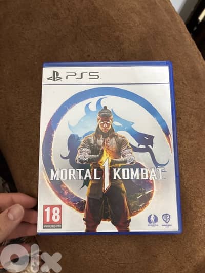 mortal kombat 1 super clean used less 1 month