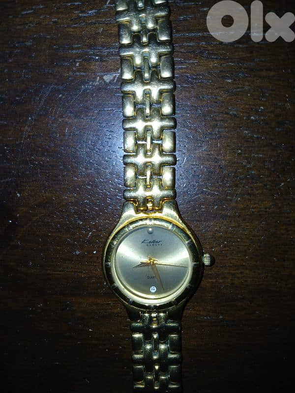 4 different watches 0