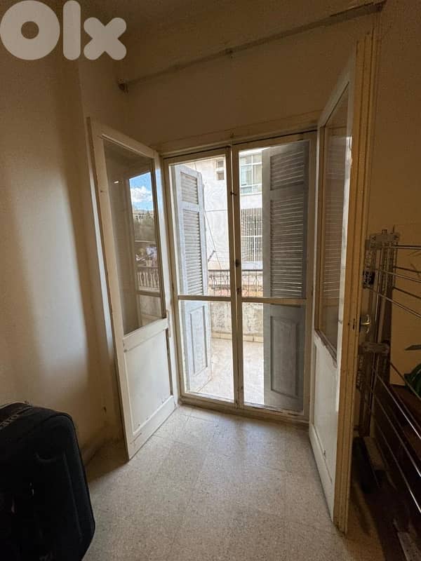 balcony doors and one window 4