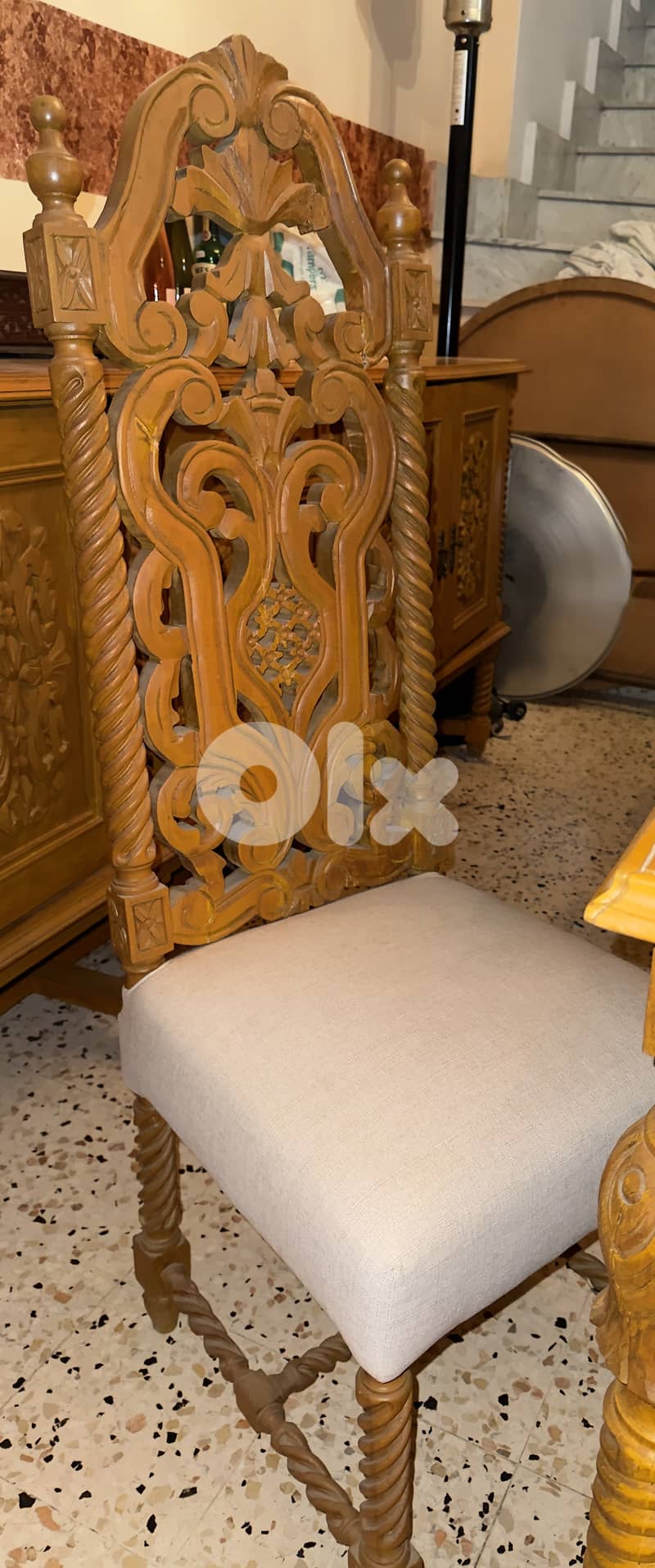 handmade dining set طاولة سفرة عمرها اكثر من 200 سنة. 1