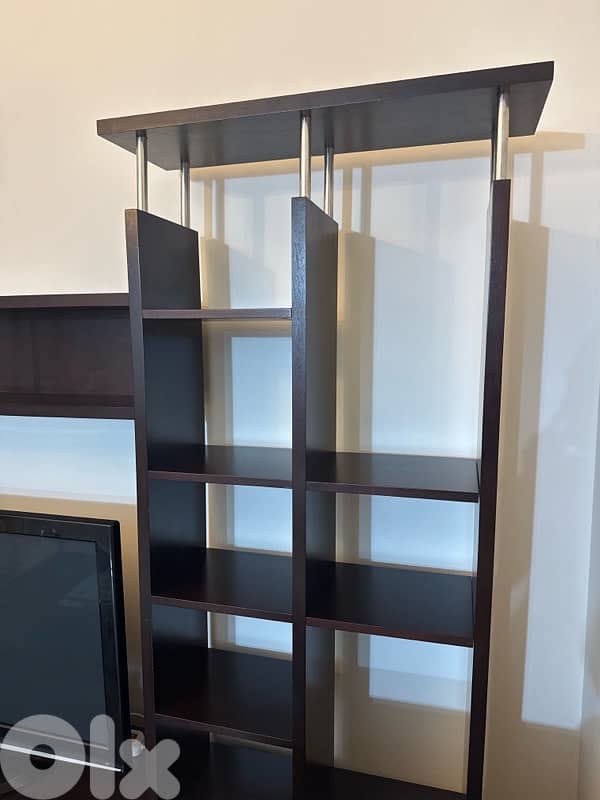 TV Cabinet/ Vitrine 1