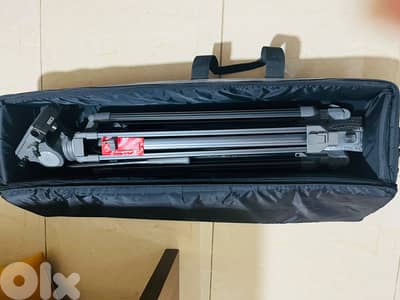 TIPOD LIBEC TH 2000