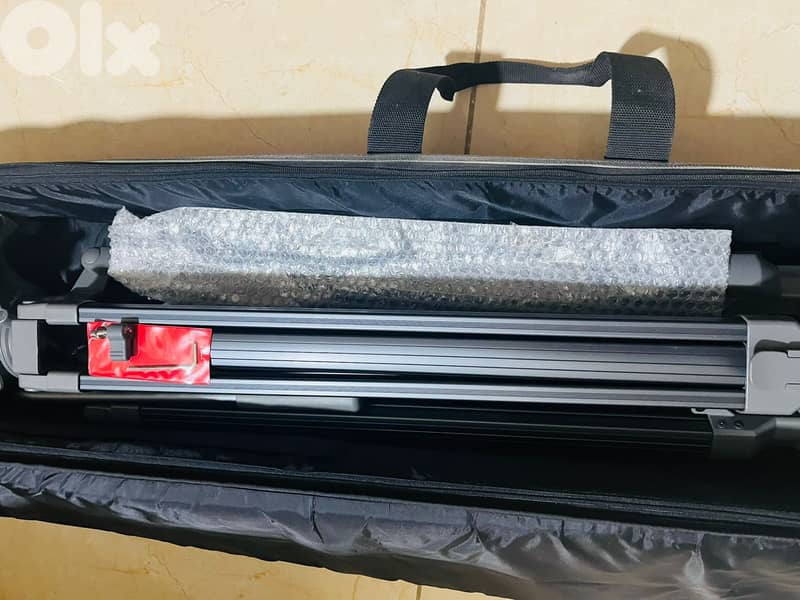 TIPOD LIBEC TH 2000 1