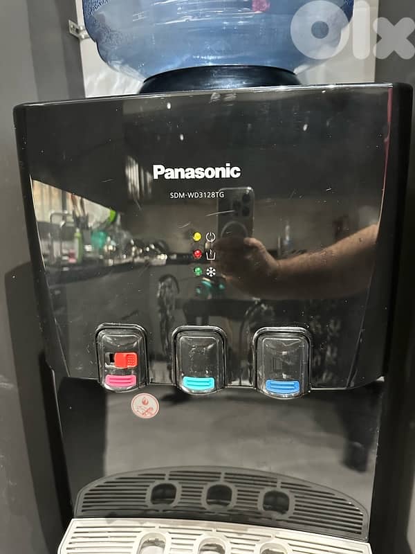 Panasonic water dispenser براد مياه 1