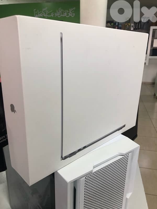 OFFER PRICE — APPLE MACBOOK AIR M2/M3 11