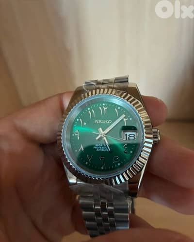 Seiko MOD green Arabic dial