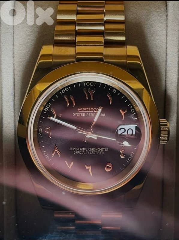 Seiko MOD Arabic dial black and gold 2