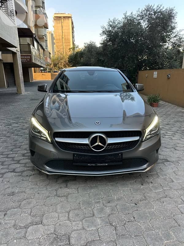 Mercedes CLA 250 4matic 2018 gray on black (clean carfax) 0