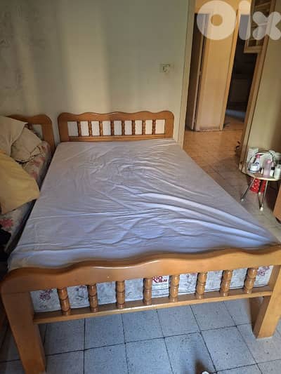 bedroom, double bed -  خشب سنديان