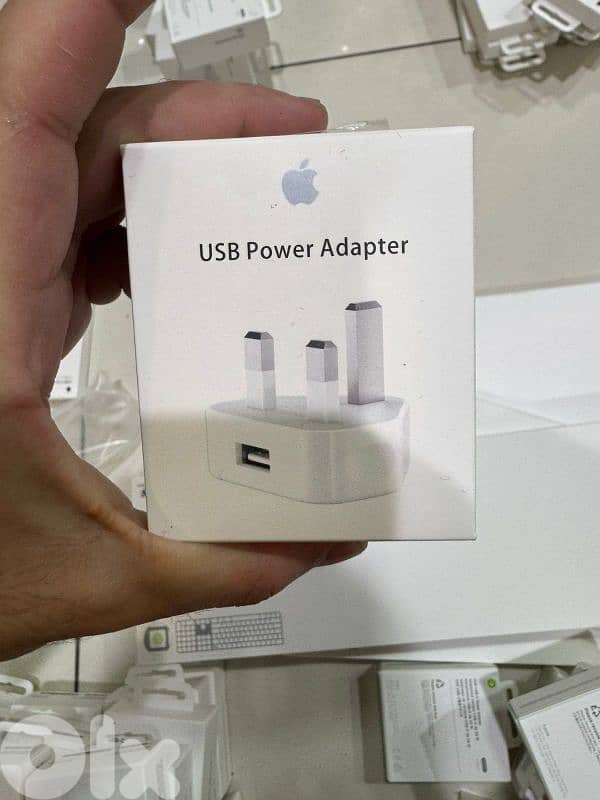 Apple Usb power adapter 5w 3pin 0