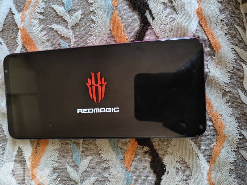 هاتف للالعاب redmagic 6 4