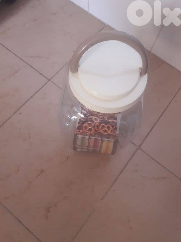 Tupperware  / شروة اغراض للمطبخ 1