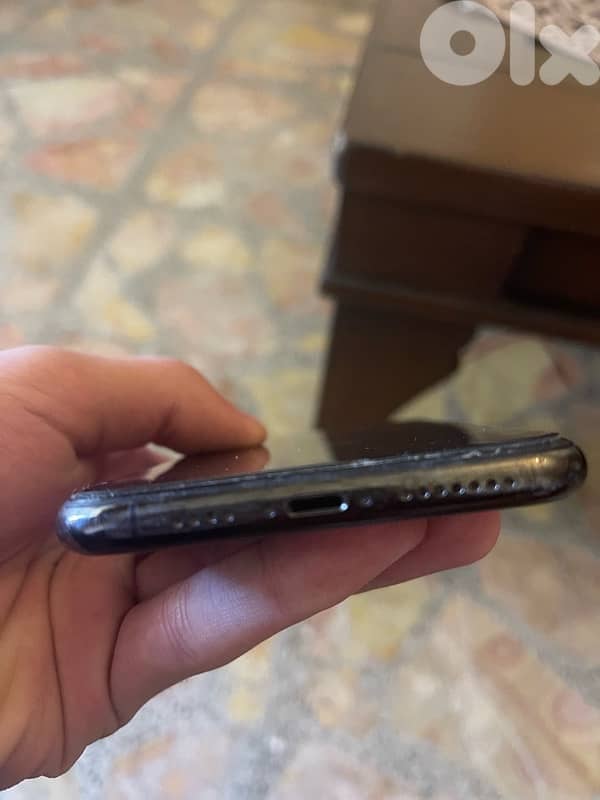 Iphone 11 pro max 4