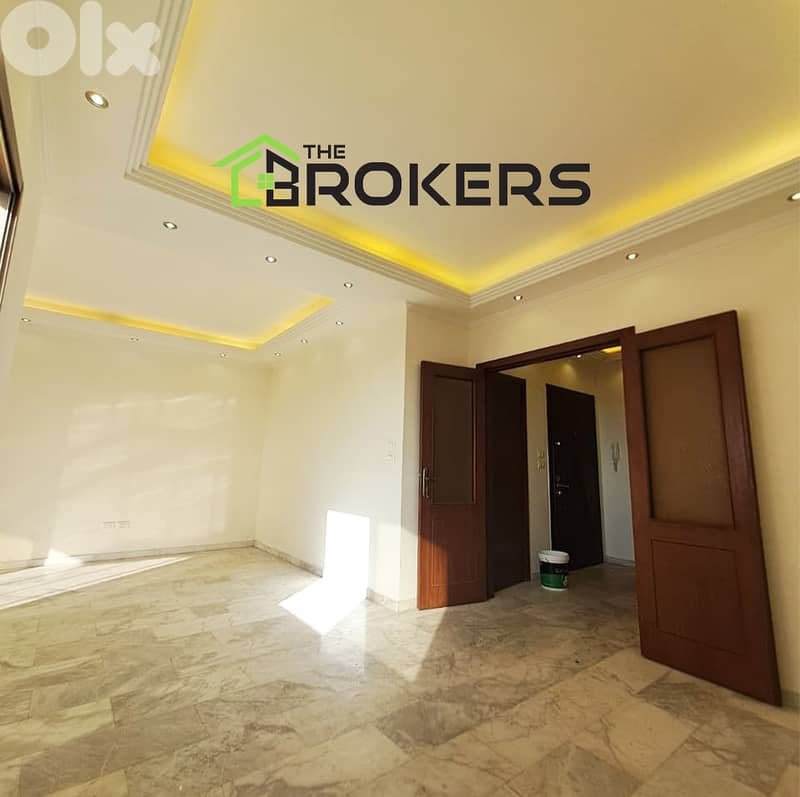 Apartment for Sale in Tariq el Jdideh شقة للبيع في طريق الجديدة 0