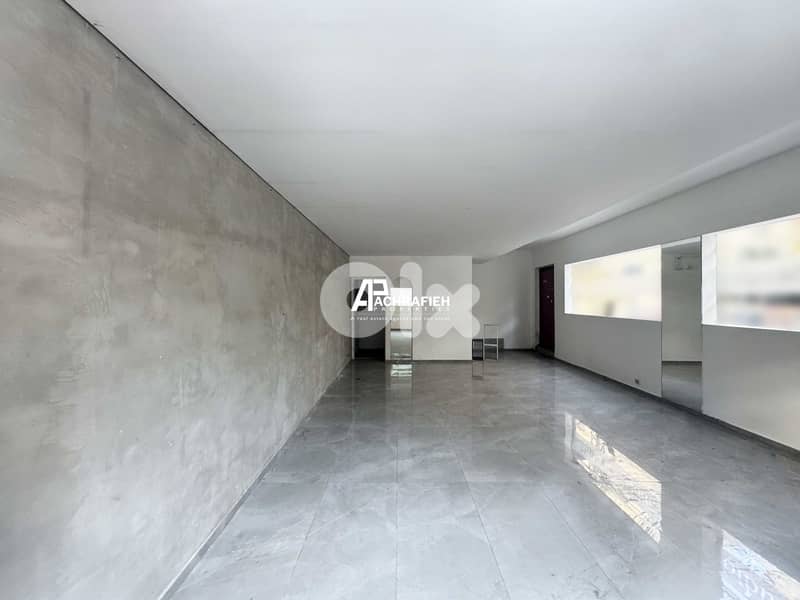 500 Sqm + Terrace - Shop For Rent in Monot 0