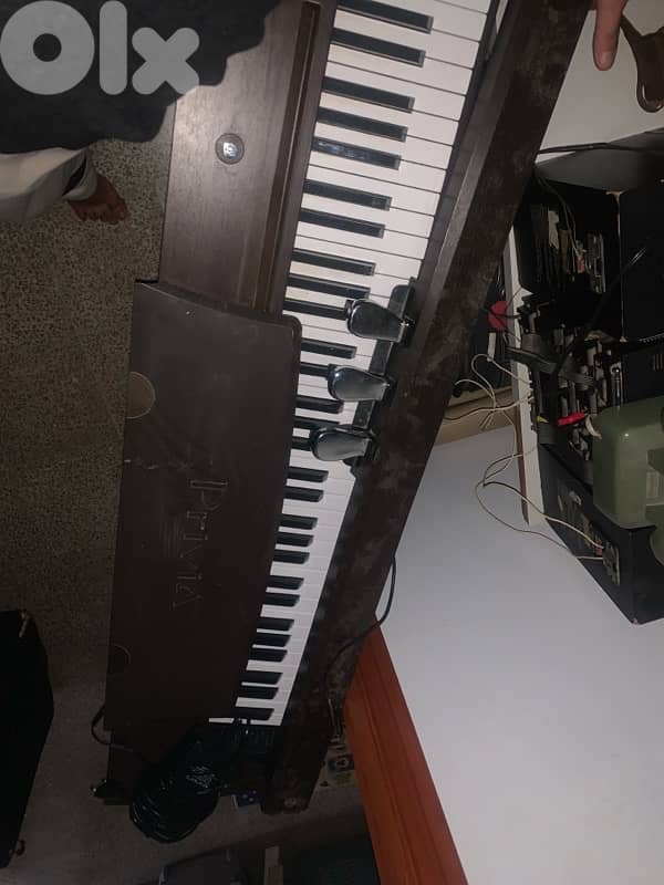 piano and working fine 1