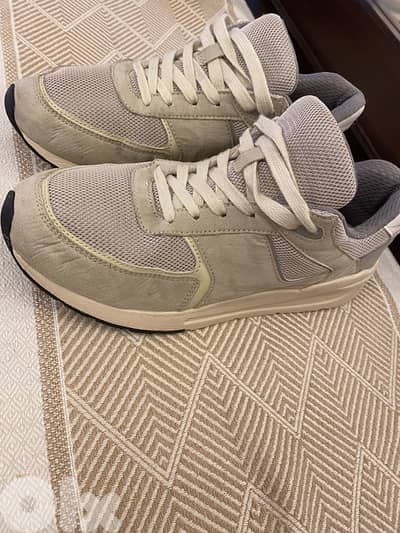 Women shoes 15$
