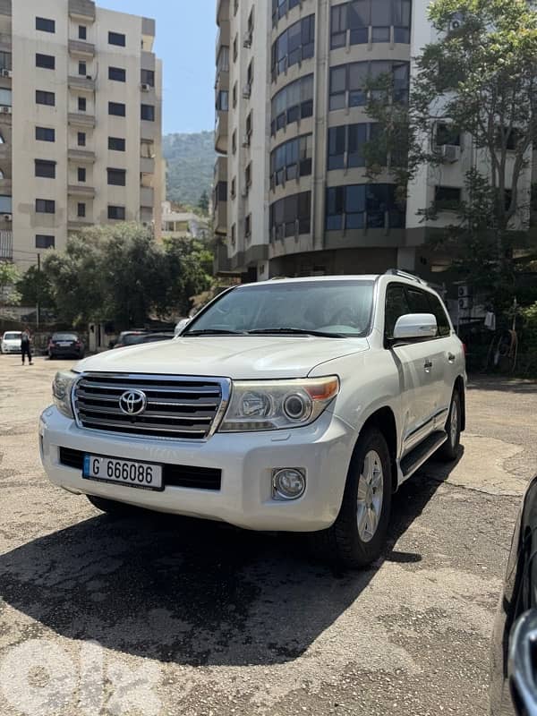 Toyota Land Cruiser 2013 0