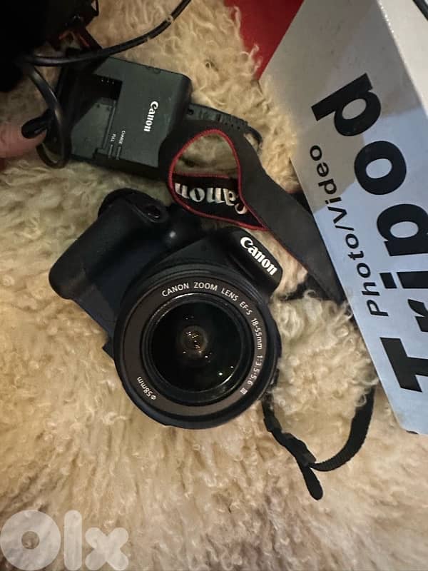 Canon EOS 1300D (Rebel T6) – Like New 1