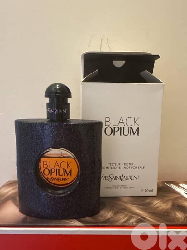 Black opium 0