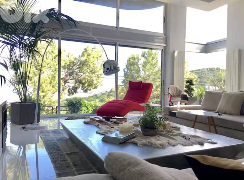A unique furnished loft apartment in Dik el Mehdi with garden. 0