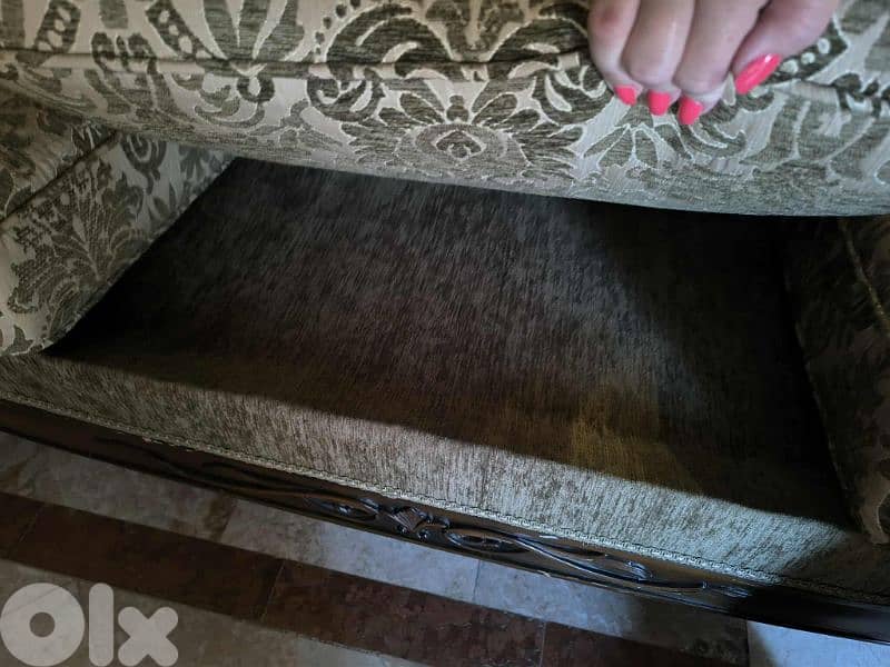 صالون للبيع 2