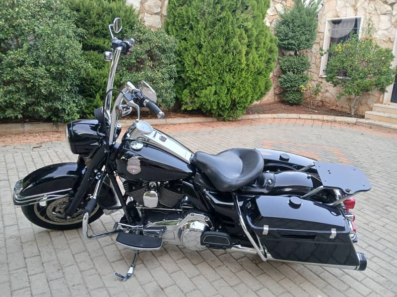harley davidson road king police 2012 like new 2