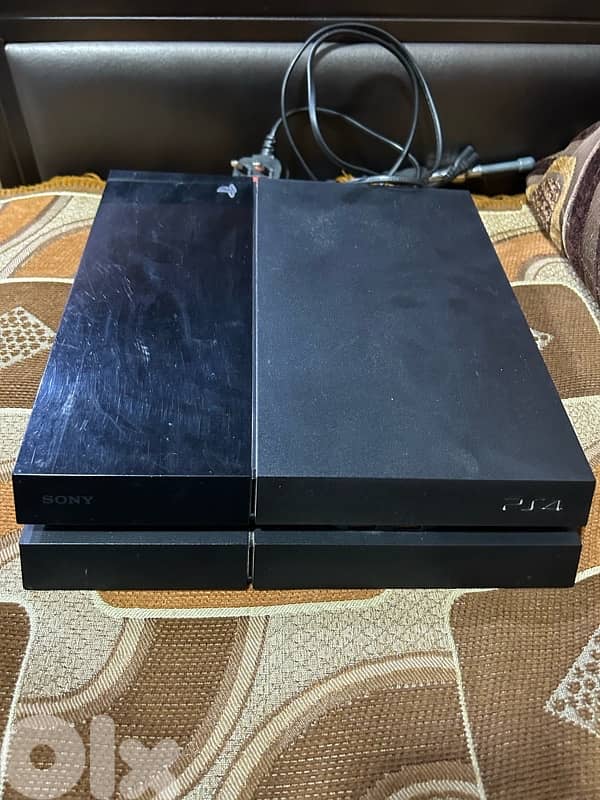 PlayStation 4 (PS4) 0