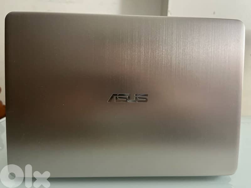 Asus laptop i5-8250u 3