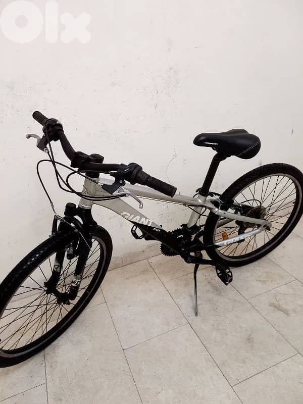 بسكليت Giant 3