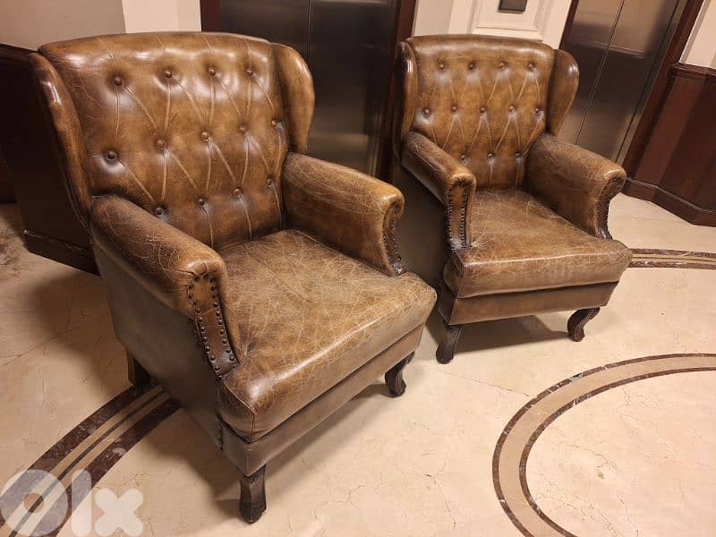 two pieces of chesterfield genuine leather Timothy oulton England 0