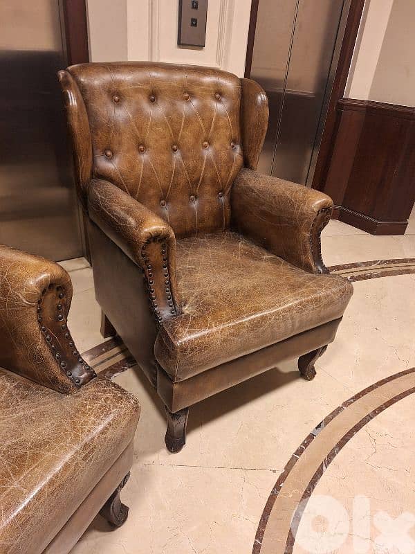 two pieces of chesterfield genuine leather Timothy oulton England 1