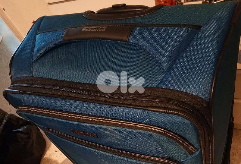 Luggage - American Tourister 1