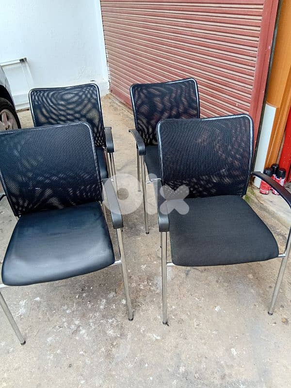 كراسي اوروبي شبه جديد عدة موديلات 0