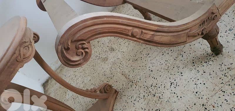 un upholstered items 1