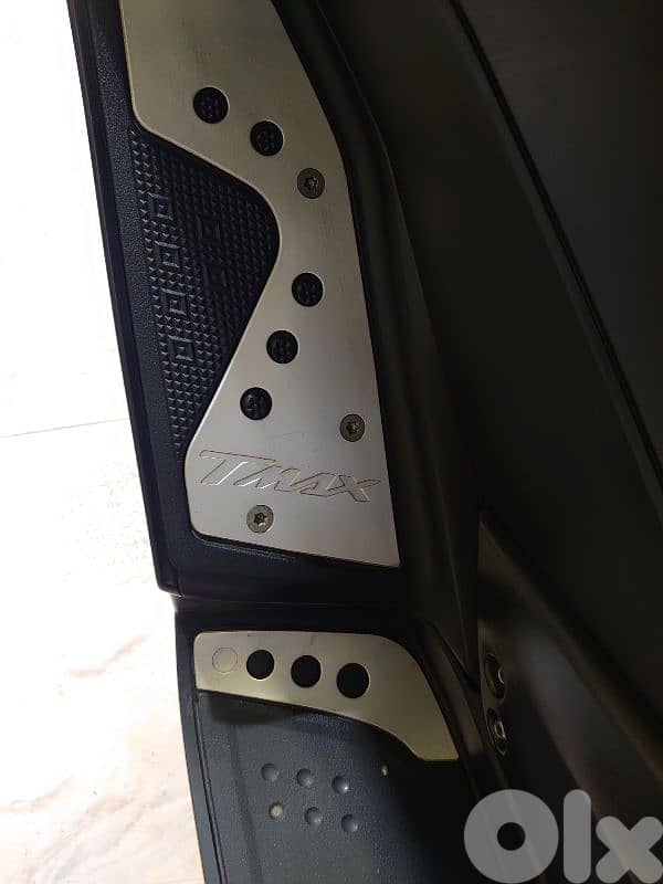 tmax Yamaha 4