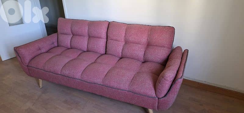 2 Sofas 0