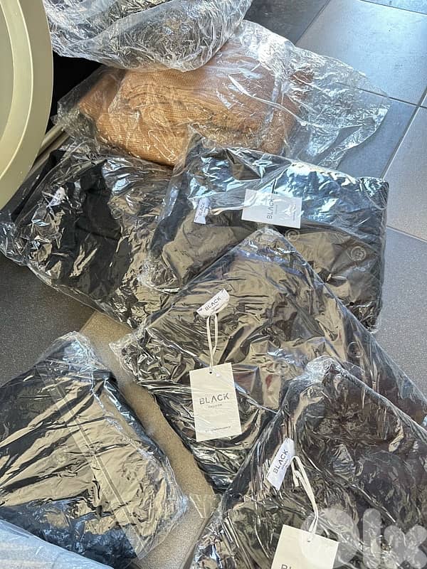 سعر لقطة  148 pcs super high quality women clothes  made in turkey 12