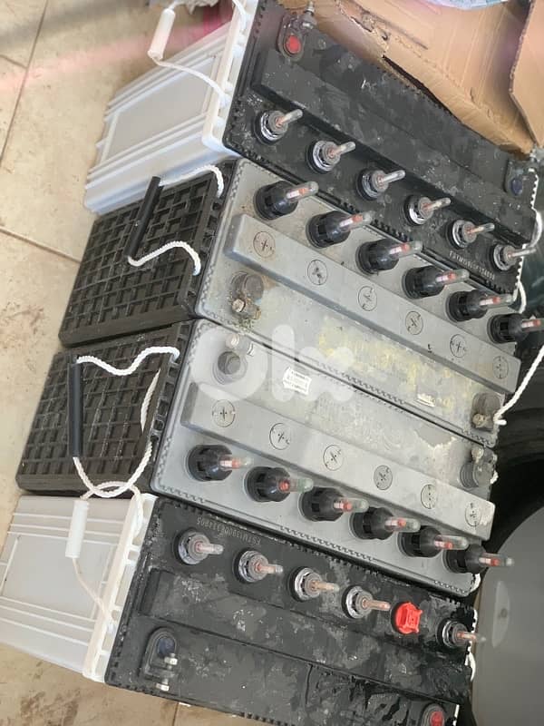 Inverter + Tubular Batteries (excellent condition) 1