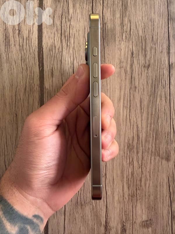 iphone 16 pro 256 1