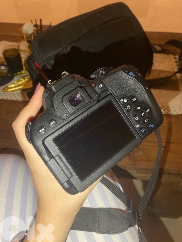 cannon EOS 800D 5