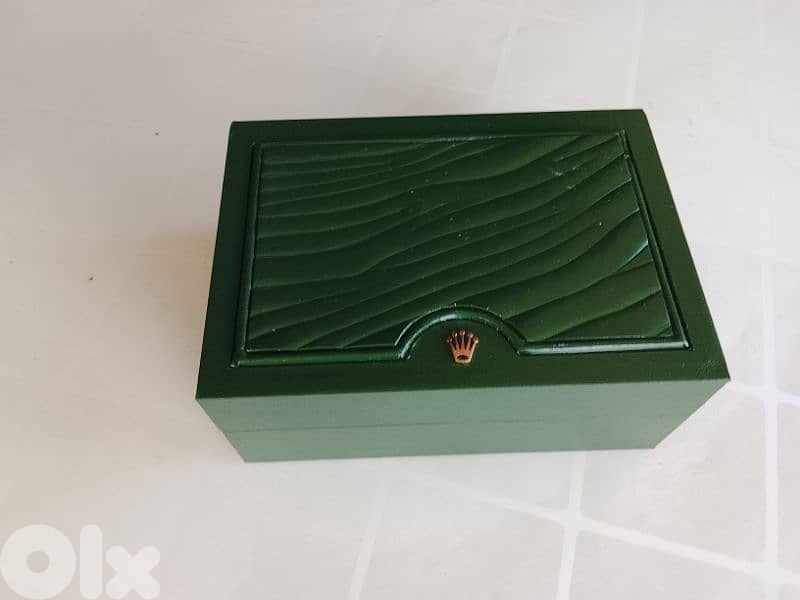 Rolex original box in good condition 0