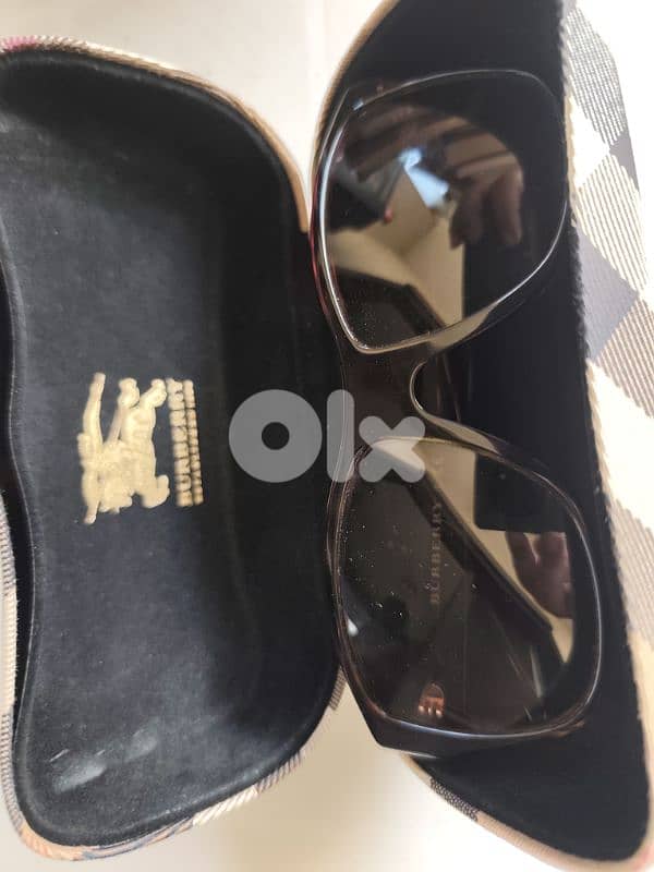 original burberry sunglasses woman like new 2