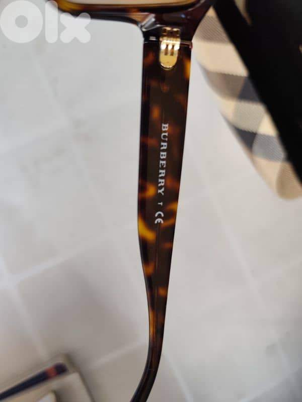 original burberry sunglasses woman like new 3