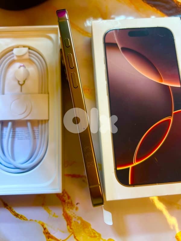 IPHONE 16 pro 1 sem 3