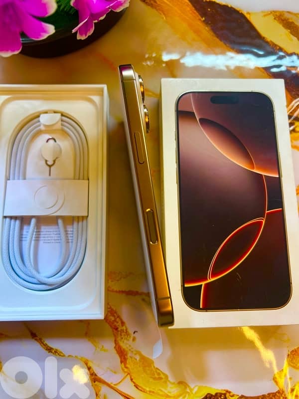 IPHONE 16 pro 1 sem 4
