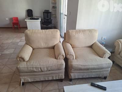 full salon seated table not included